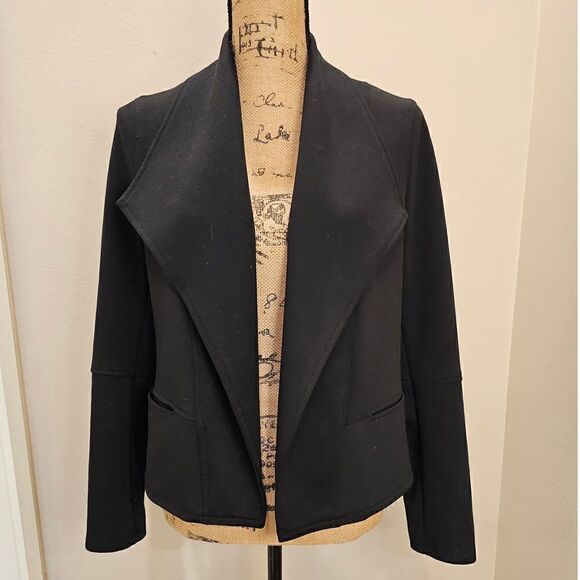 Max Studio Black Knit Drape Front Blazer Size Small - Picture 2 of 7